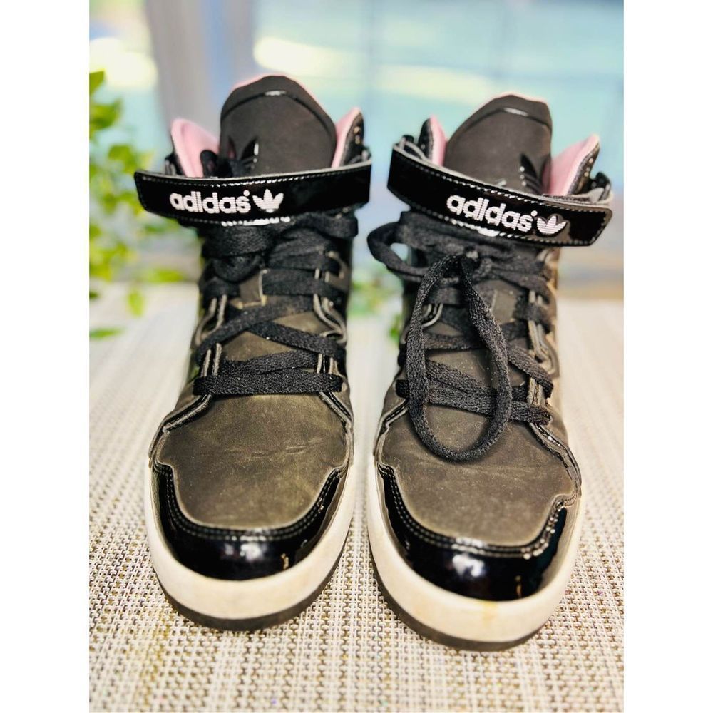 🩵SOLD🩵 ADIDAS World Famous Womens Size 8.5 Black & Pink High Tops